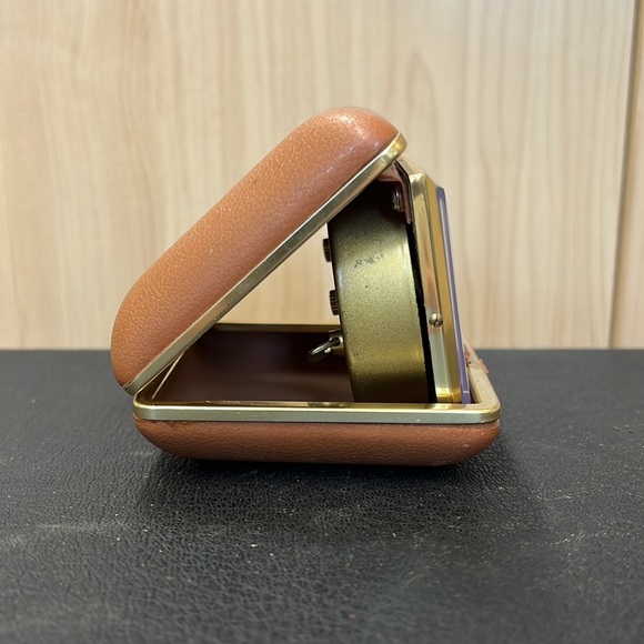 Equity Travel Clock - Picture 2 of 15